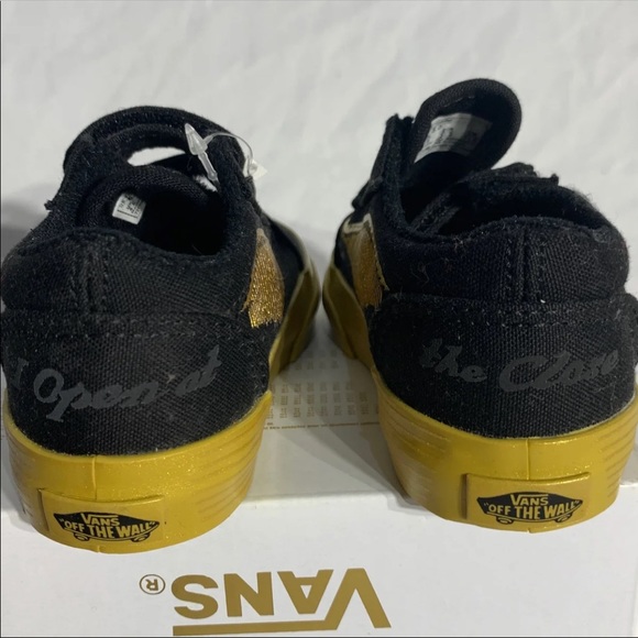 Vans x Harry Potter Old Skool Golden Snitch Velcro Toddler Sneakers - Picture 4 of 7